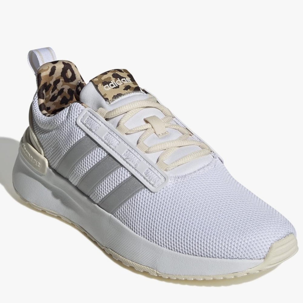 Women’s Adidas Cloudfoam Sneakers Size 9